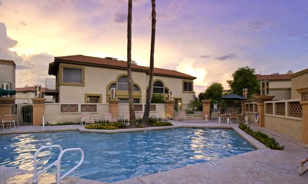 Private Resort Community Surrounded By Mountains W/3 Pool-Spa Complexes, All Heated & Open 24/7/365! ฟีนิกซ์ ภายนอก รูปภาพ